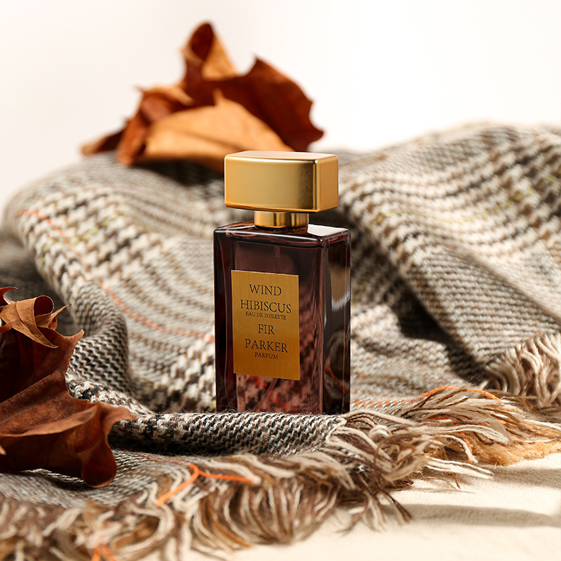 Žhavý nový parfém 2024 Trvalý dámský parfém Trvalá vůně Svěží tón dřeva Neutrální malý vietnamský parfém_voghion.com