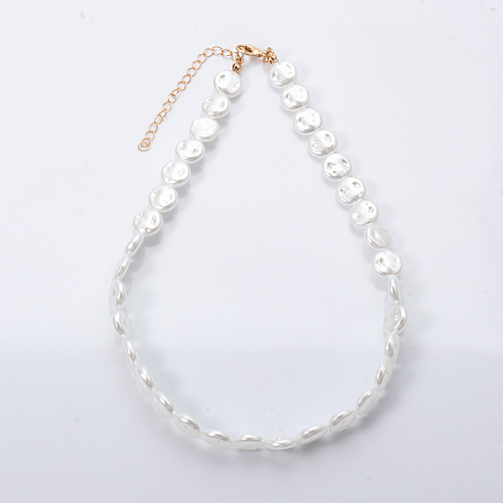 Fashion Flat Pearl Rhinestone Necklace display picture 3