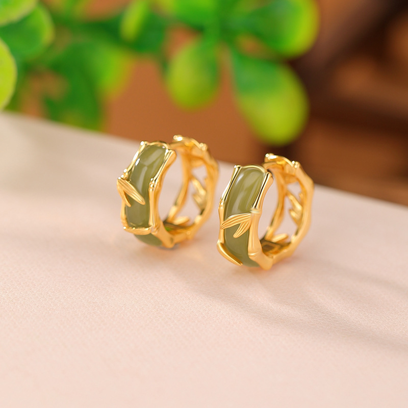 Khuyên tai bạc S925 mạ vàng hình hươu khắc lá tre phong cách cổ điển Trung Hoa — Một cặp