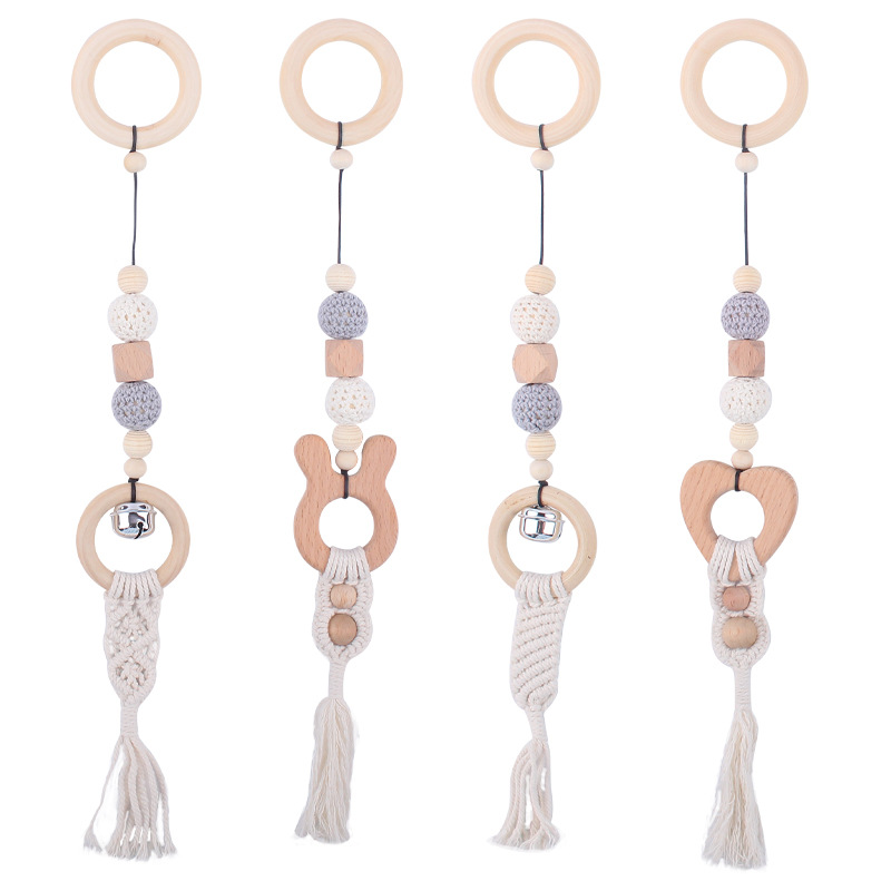 Suministros para bebés animales Mordedor de haya tejido hecho a mano colgante de cuatro piezas rack de fitness para niños juguete colgante de coche