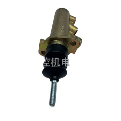 580K 580, Brake master cylinder