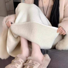 ベルベットの厚いニットのスカートの女性秋冬の新しい小柄なストレートのフォークのスカートのa字のお尻の長いスカート