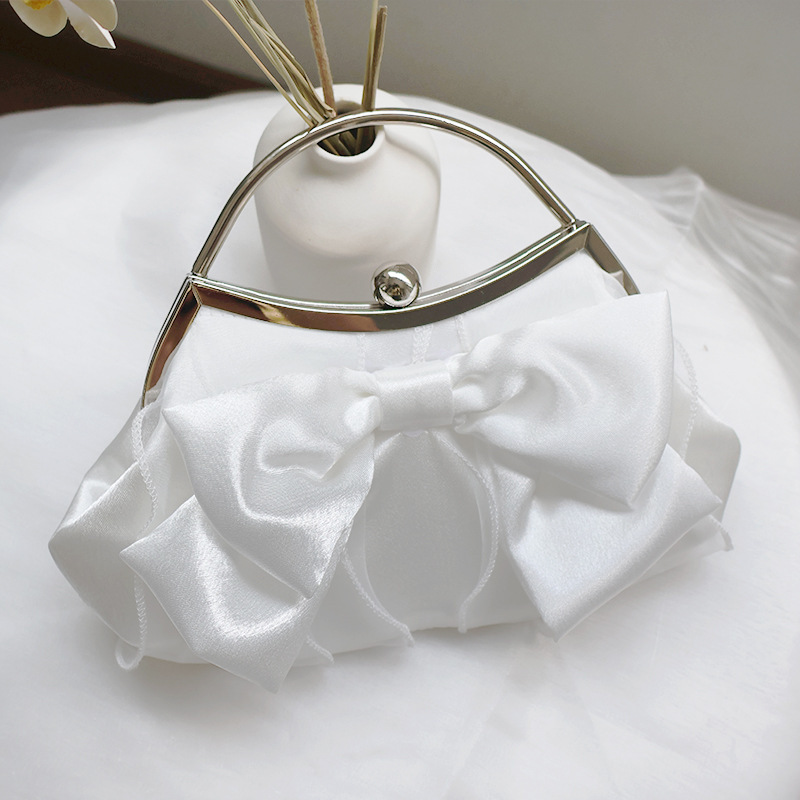 Cross-border Retro White Silk Flower Hand Dinner Bag Artistic High-end Bow Bridesmaid Dress Shoulder Bag
