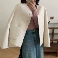 Демисезонное короткое шерстяное пальто для подростков в цвете Off-White или Black, размеры S–2XL, уютный шик