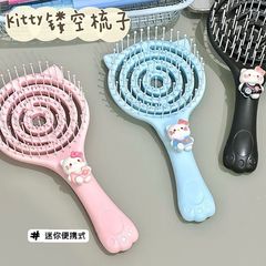 漫画サンリオkt猫の透かし彫りの形の櫛猫の爪の透かし彫りの櫛は頭皮のかわいいふわふわしている櫛の学生をマッサージします。