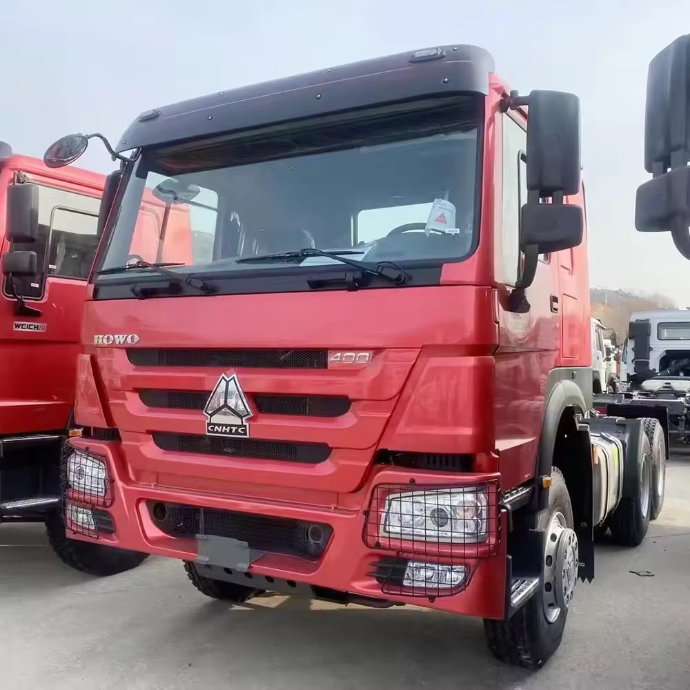 Howo Tractor Truck, Semi-Trailer Tractor Truck for Logistics Transportation, Heavy-Duty Trailer, Semi-Trailer Head, Howo Tractor Head