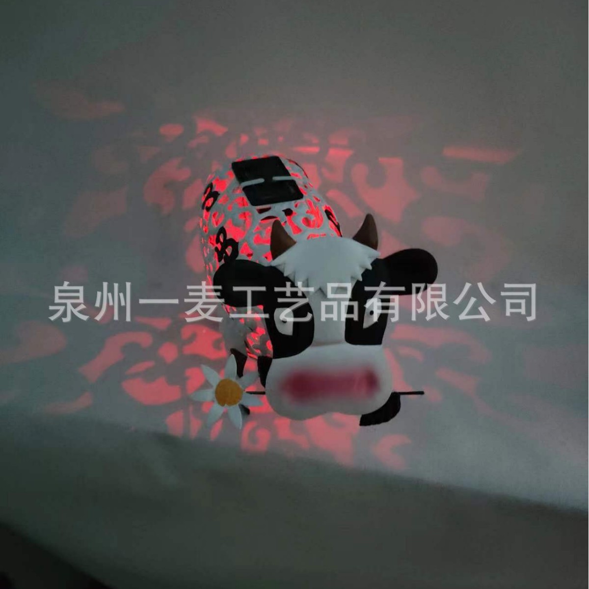 Transfronterizo caliente solar vaca metal hierro hueco vaca patio al aire libre jardín césped decoración vaca lámpara