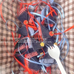 Tubibiオリジナルの自家製子供服DIYアクセサリー装飾品自嘲熊三角タオル唾タオルデニム青衝突色