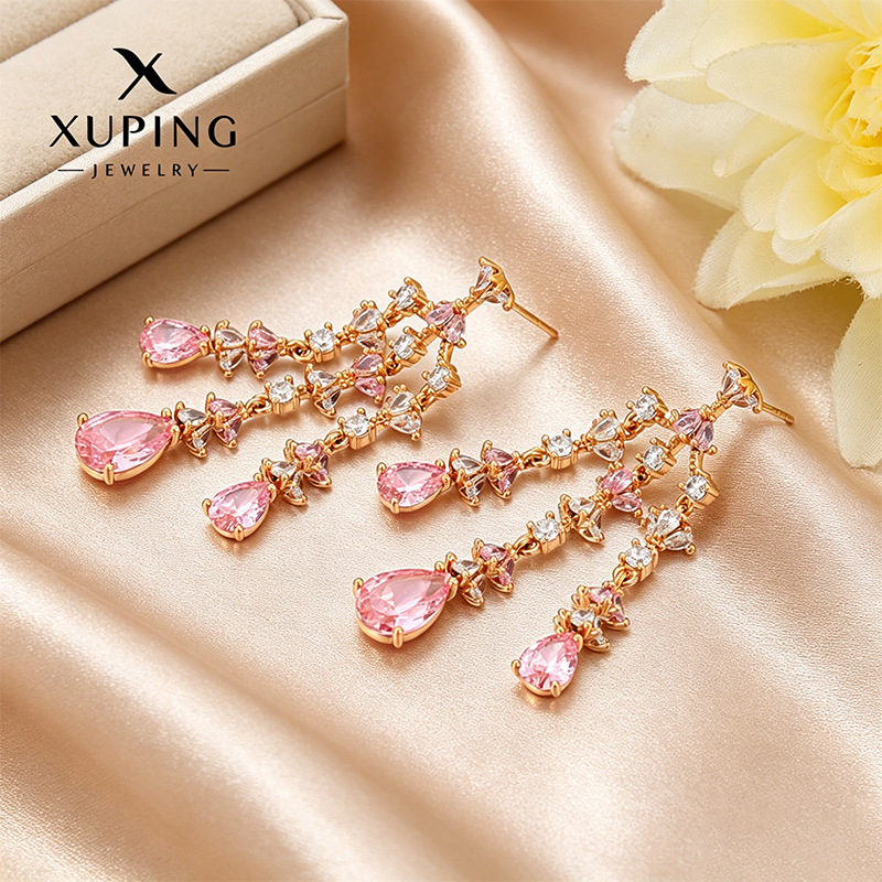Xuping serie de aretes de gota de agua de aretes de aretes personales de nicho de 18k aleación de cobre adornos de orejas al por mayor mujeres