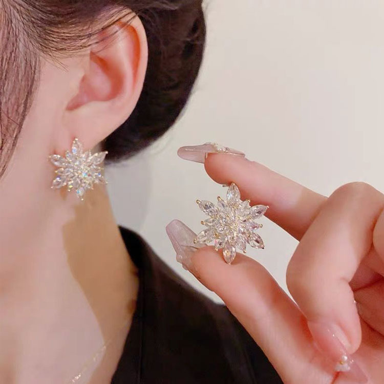 1 Paire Style Simple Fleur Incruster Alliage Zircon Boucles D'oreilles display picture 1