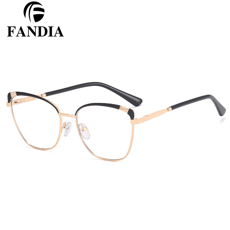 81135 nuevos marcos ópticos de la calle de resorte de metal de brazaletes de color crema marcos de gafas fábrica al por mayor en stock