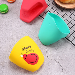 Spot Household Silicone Hand Clip Creative Large Microwave Oven Kitchen Household Heat Insulation Hand Clip Disc Clip Anti-scalding Clip
