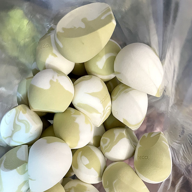 R某T美化粧卵超ソフトは粉を食べずに化粧パフを斜めに切ったスポンジ卵の化粧卵の輸出品質にわずかな欠陥がある|undefined