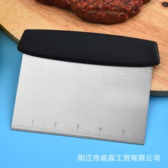 現品のステンレスの目盛りは顔を剃ります。小麦粉の生地は刀を切ってケーキのスクレーパーを焼きます。