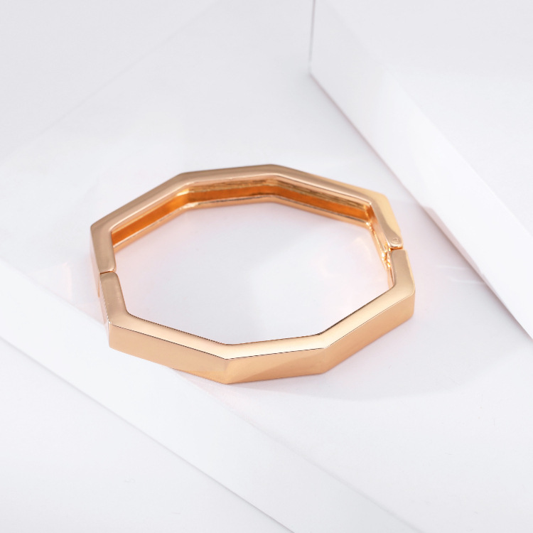 Simple Glossy Octagonal Prismatic Alloy Bracelet display picture 5