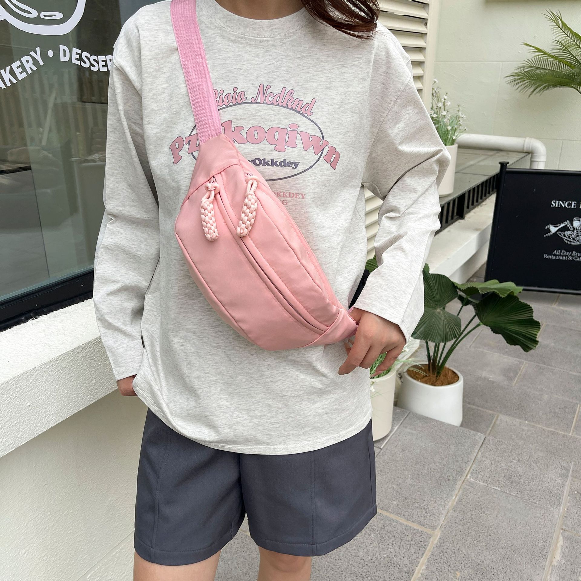 韩版简约尼龙布小包包女2023新款质感单肩腋下包胸包斜挎小腰包