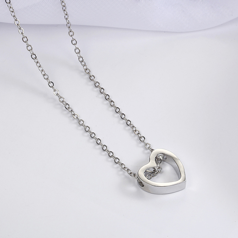 fashion simple hollow heart clavicle chain wholesalepicture3