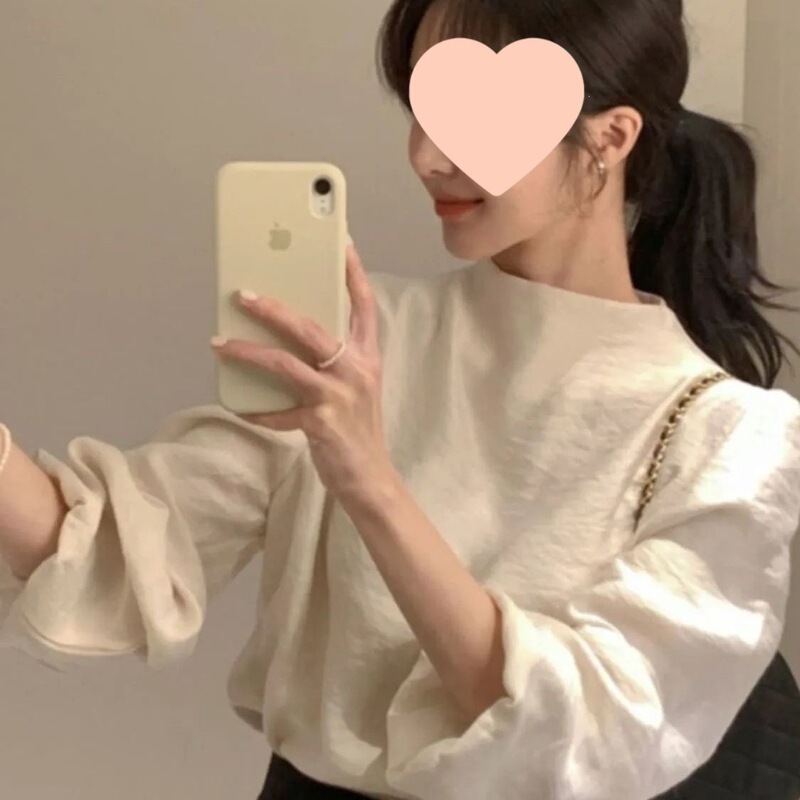 Korean-style chic and elegant top, new autumn collection, versatile white puff-sleeve shirt Korean-style chic and elegant top, new autumn collection, versatile white puff-sleeve shirt