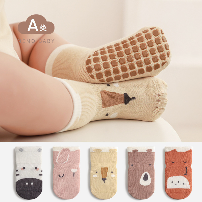 2024 primavera nuevo bebé piso calcetines interior antideslizante fresco temprano educación otoño niños niño mediados de la pantorrilla Calcetines