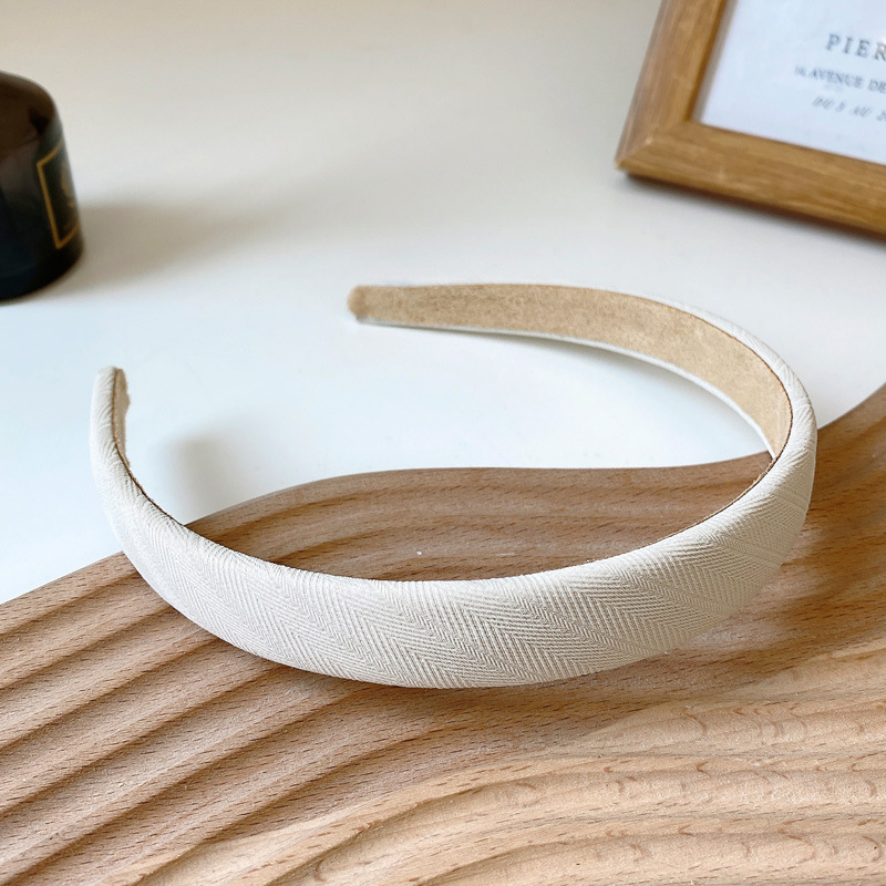 Milk white oblique lines-hair hoop