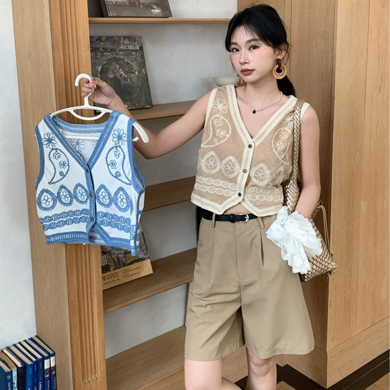 2025 Summer New Style New Chinese Embroidery Jacquard Vest Layered Cotton and Linen Vest Tang Suit Top Light National Style Women's Clothing