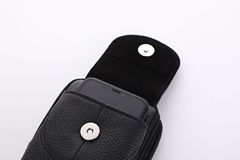 Minimalist cowhide waist bag for men, business three-layer zipper-flap money clip, portable work durable phone waist bag