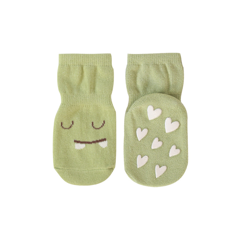 21 nuevos calcetines de piso para niños de otoño e invierno calcetines de bebé de algodón peinado calcetines de bebé antideslizantes para niños pequeños calcetines de algodón de media pantorrilla de dibujos animados