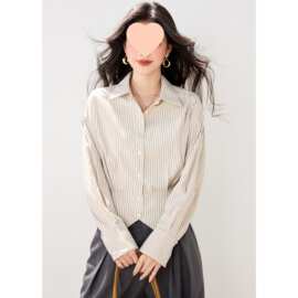 收腰条纹衬衫女士春秋韩系气质职业通勤衬衣女开叉设计感短款上衣
