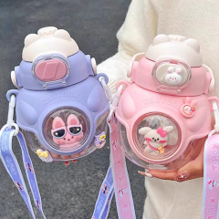 子供のファッション保温カップの二重飲み口は熊のコップのかわいいアイデアを抱きしめます。