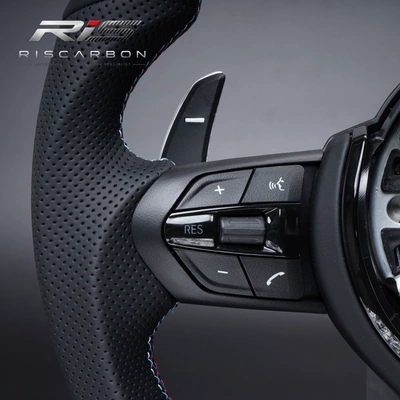 with BMW flat-bottom: Steering wheel