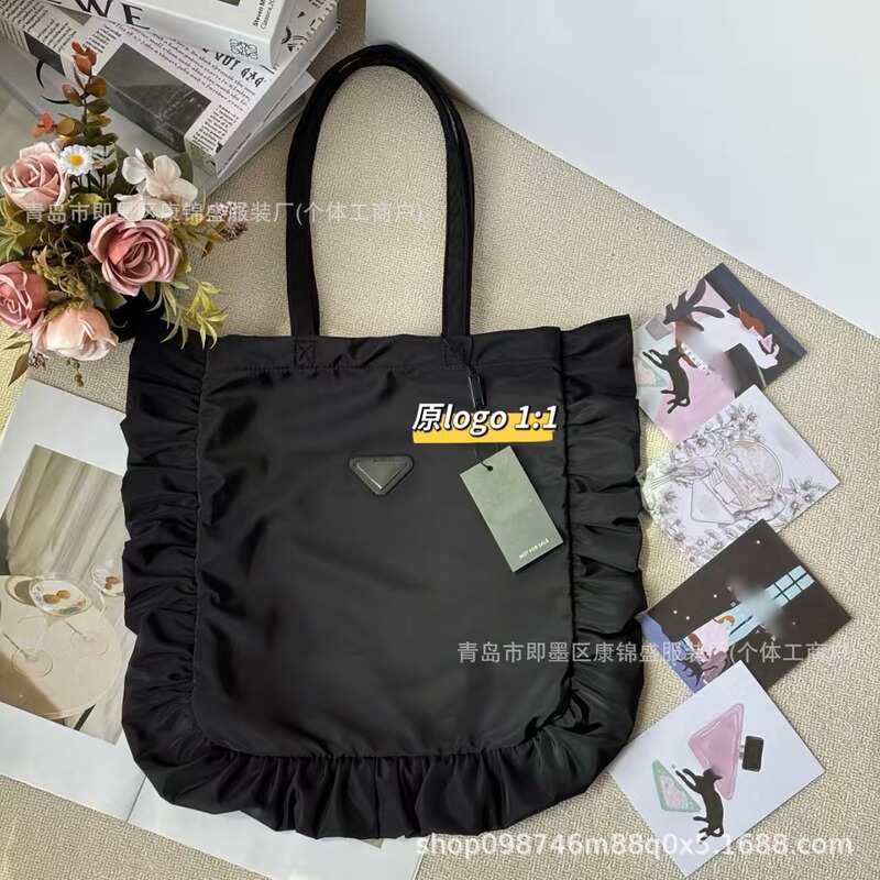 Korean ins counter P peripheral VIP ruffled lace single-shoulder solid color handbag French lace canvas women's bag