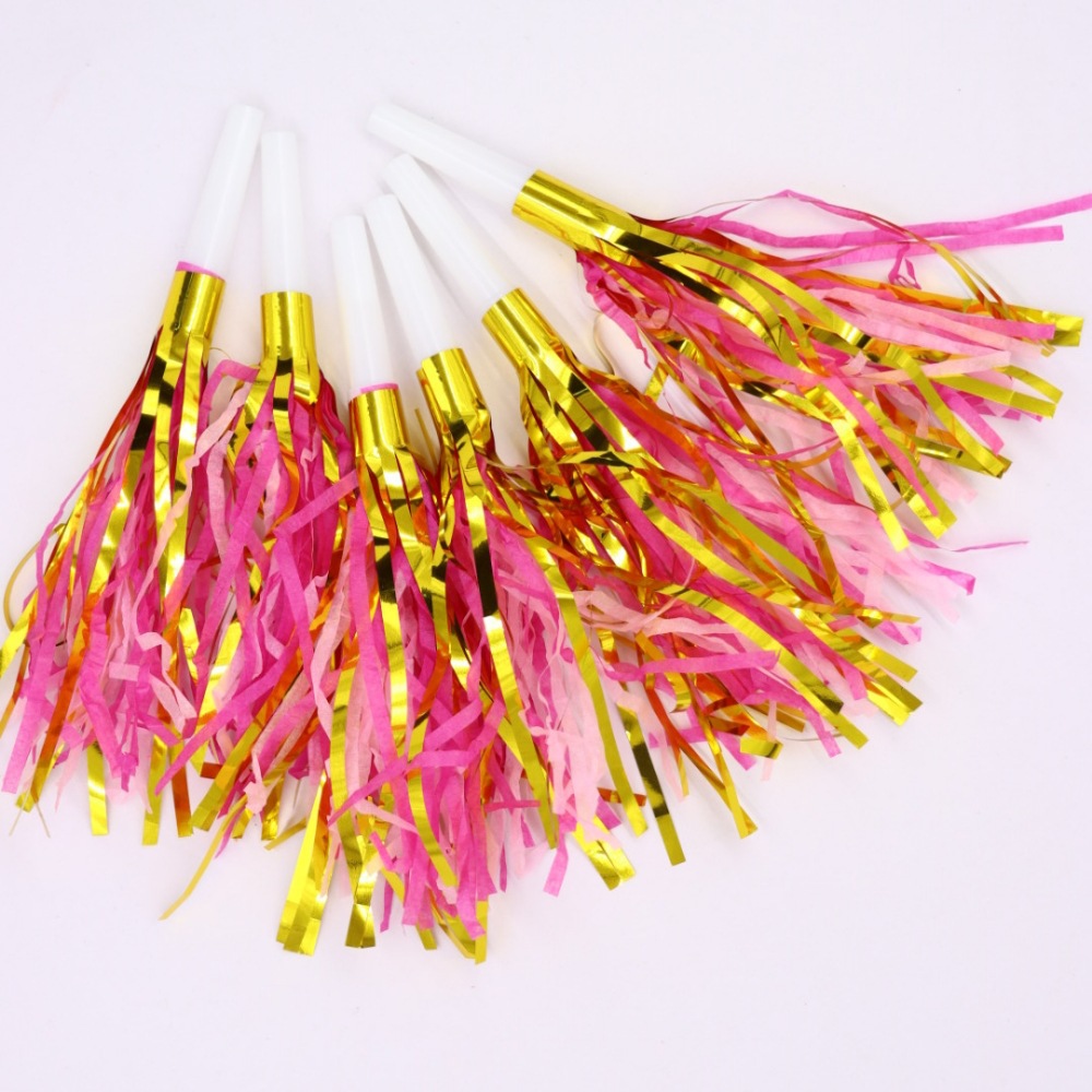 Suministros de juguetes de trompeta para niños con silbato y borla dorada para fiestas, disponibles para personalización/creación de patrones.