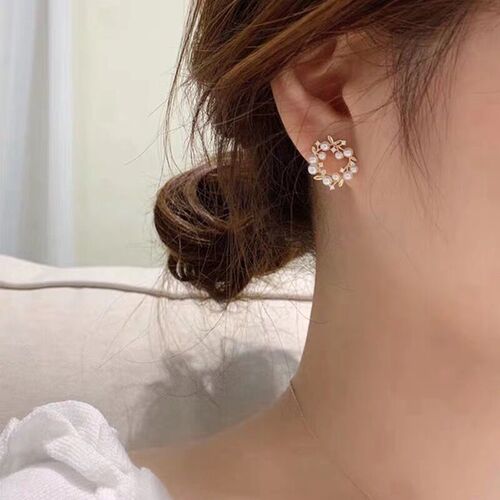 Dongdaemun new earrings S925 silver needle pearl garland earrings cute girl fashion sweet versatile earrings for women