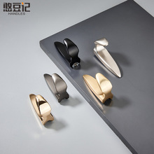 ���s�\�Ͻ��·����hJ���h�젝�h���z��ɫԇ���g��ñ�h�����h