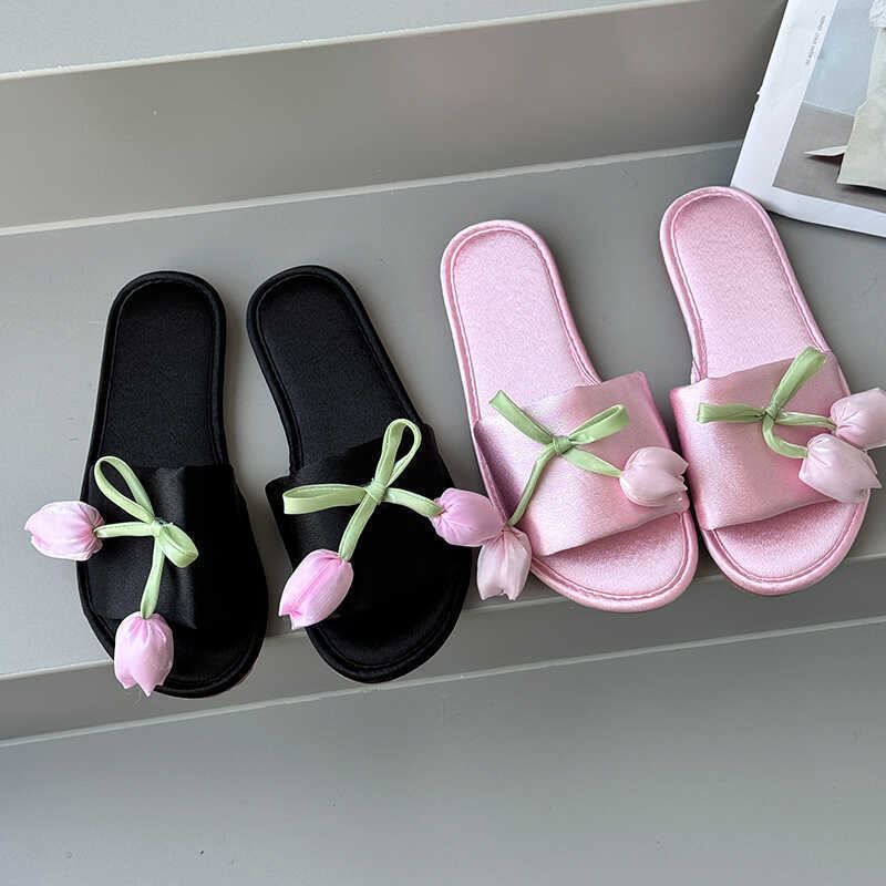 Sweet Tulip Slippers Girl's Indoor Household Non-Slip Lightweight Non-Slip Satin Flower Outer Wearing Slippers Sweet Tulip Slippers Girl's Indoor Household Non-Slip Lightweight Non-Slip Satin Flower Outer Wearing Slippers
