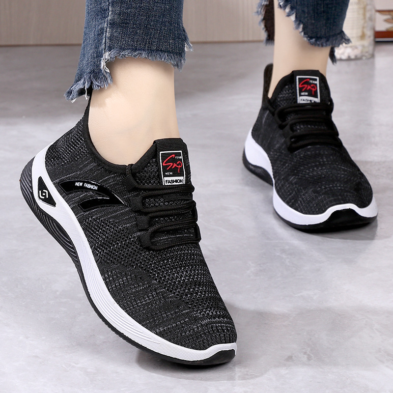 Qq-f3-female-black-with shoe box