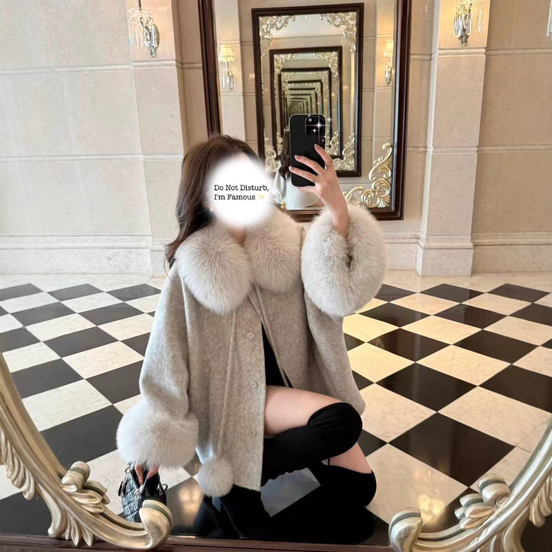 Cape Style Fur Collar Coat, Elegant Short Style, Loose Version for Small People, Korean Style High-End Wool Coat for Women, Double-Sided Wool Coat