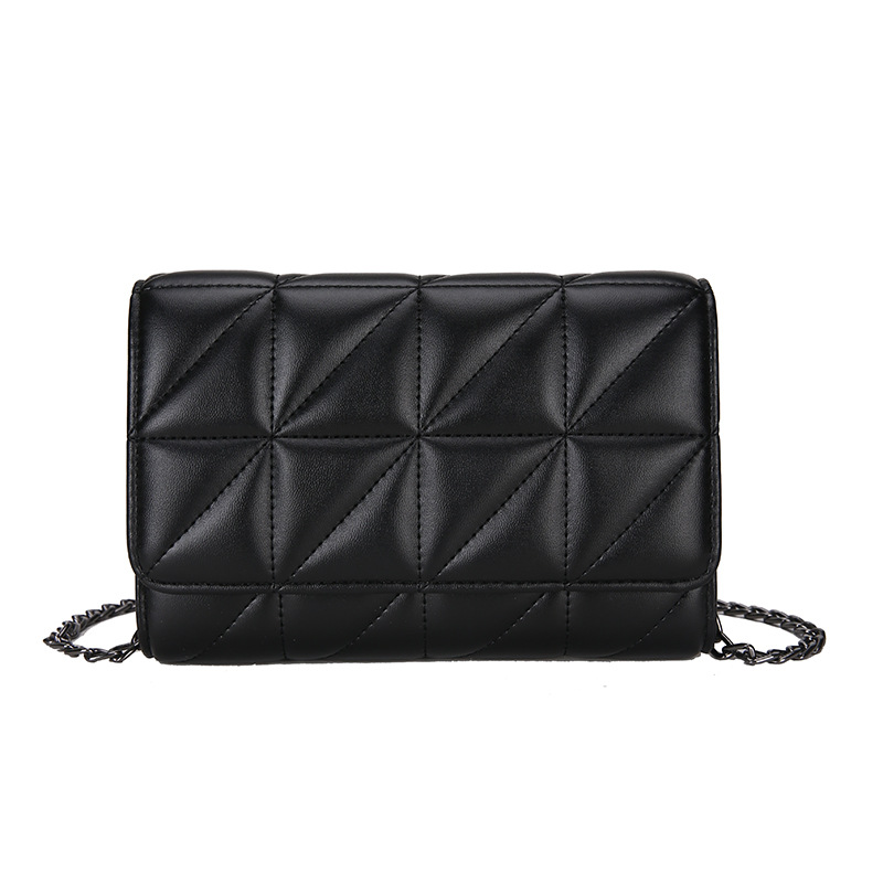 Borsa a tracolla piccola quadrata, versatile, alla moda e alla moda, con catena trapuntata, nuova tendenza 2025 da donna_voghion.com