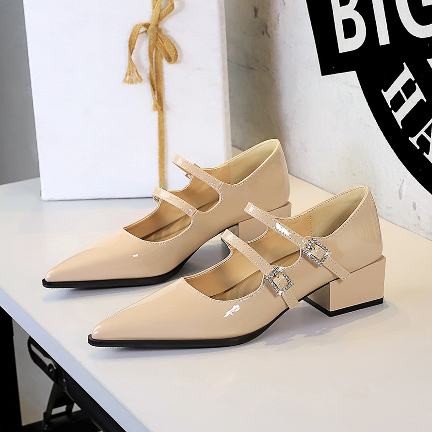 2838-5 European And American Style Fashion Retro Single For Women Patent Leather Square Root Shallow Mouth Pointed Toe_vogvips.com