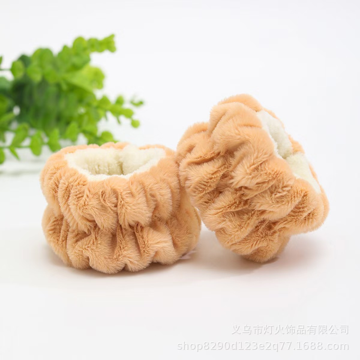 Otoño e invierno lindo oso lavado de cara con banda para el cabello, terciopelo de conejo de jade, banda para el cabello de dibujos animados tridimensional a juego, maquillaje, mascarilla facial, accesorios para el cabello