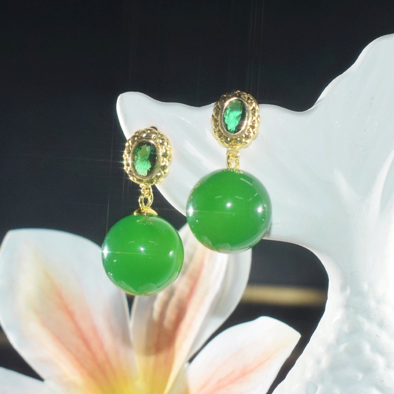 (2개) 녹색 지르콘 하이 퀄리티 연령을 선택하지 않습니다 천연 녹색 칼 세도니 귀걸이 펜던트 조커 패션 귀걸이 공장 도매