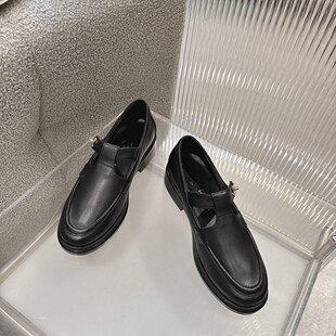 25�����¿�С���L�ɐ����ެ�����ЬŮ��Ƥ�r�дָ���Ьƽ�ט���Ь