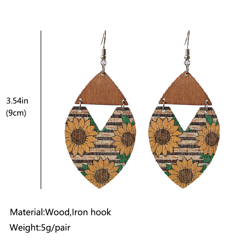 1 Pair Bohemian Splicing Flower Wood Hollow Out Women's Drop Earrings display picture 1