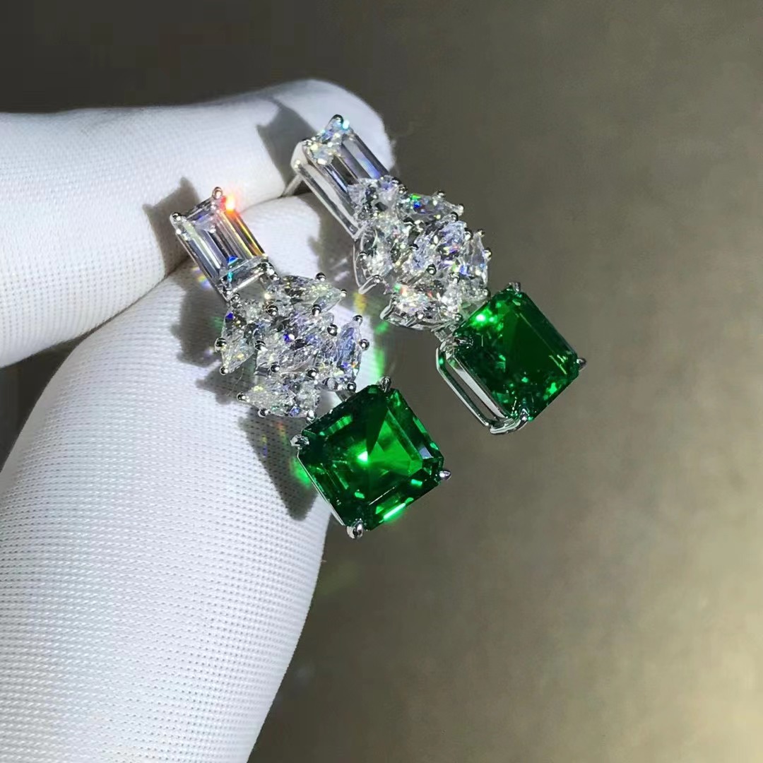 9K con pendientes de esmeralda colombiana 3.88 quilates pendientes de esmeralda con certificado internacional GRC transfronterizo