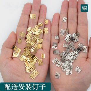 ������С�q朼��~���8