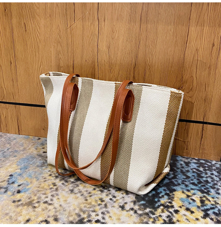 Bag Large Capacity Commuter Canvas Bag 2021 New Trendy Net Red Striped Tote Bag display picture 6