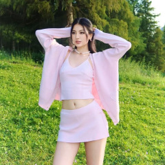 25早秋新款时尚小众设计针织套装女花边爱心镂空外套吊带裙裤