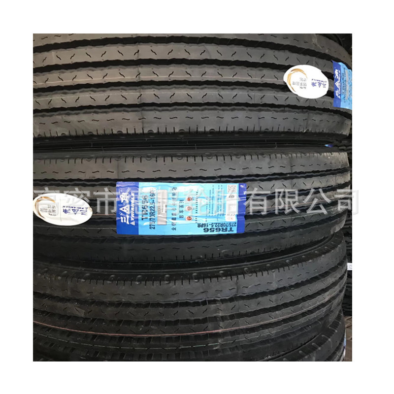 Suministro de fábrica remolque neumático 275/70R22.5 camión de acero de alambre de acero neumático de vacío
