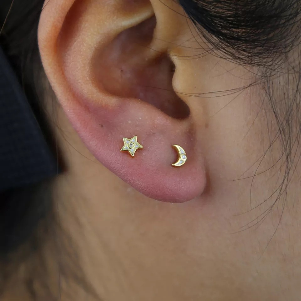 1 Pair Casual Commute Star Moon Asymmetrical Epoxy Inlay Copper Zircon Ear Studs display picture 1