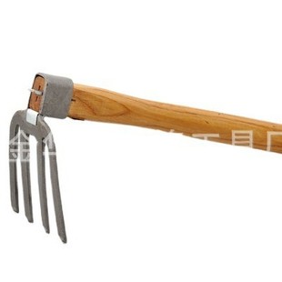 Manufacturer Supplies Wooden Handle Small Farm Tools 36cm Carbon Steel Four-Tooth Rake Can Be Customized